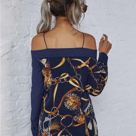 Off The Shoulder Navy Blouse - Picture 3 of 3